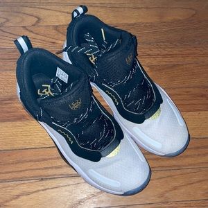 Adidas Donovan Mitchell "D.O.N." Issue #3 Basketball Sneakers